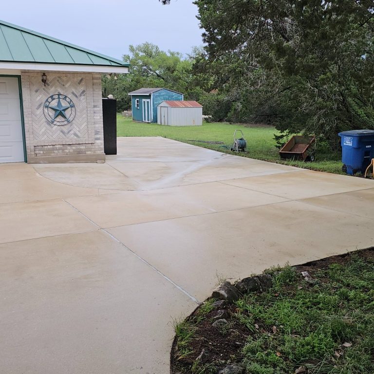Pressure Washed Driveway a professionally Pressure Washed Driveway by Texan Pride Elite Services Inc.